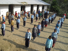 Students starting their day at Majhgau School