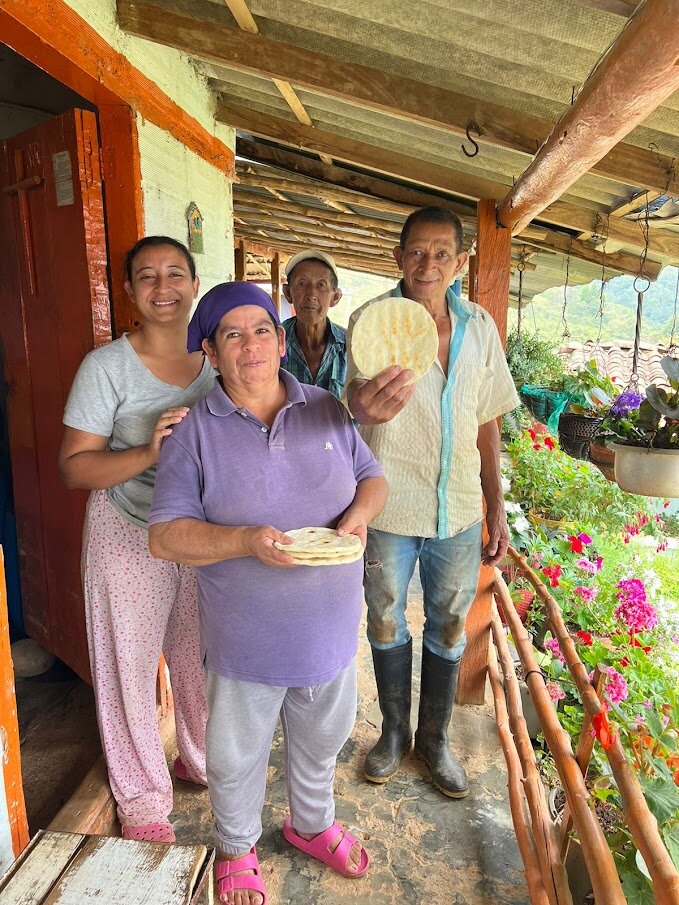 Construction of worthy lives for women in Medellin