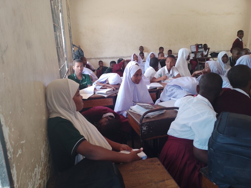 Help 1000 Desks for Girls Students at Chalinze.