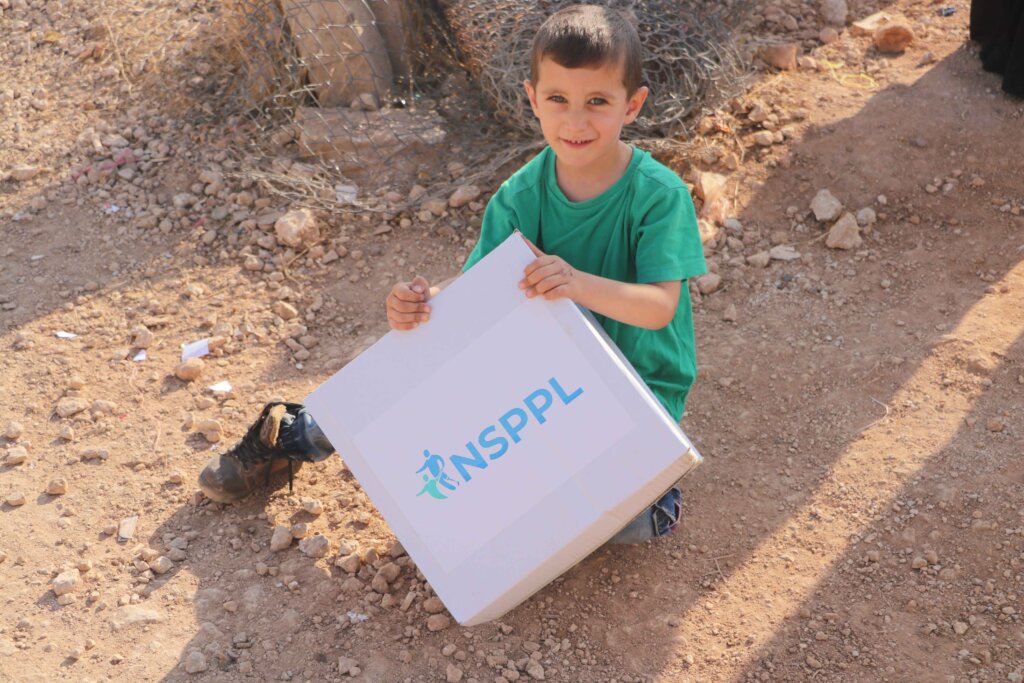 Aid disabled Syrian refugees with food baskets