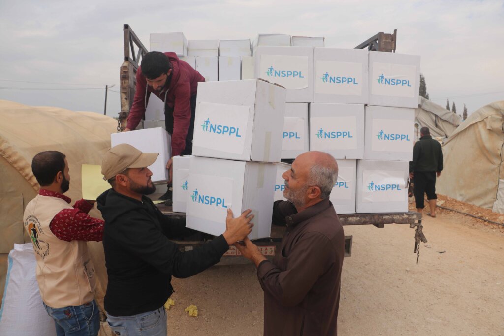 Aid disabled Syrian refugees with food baskets