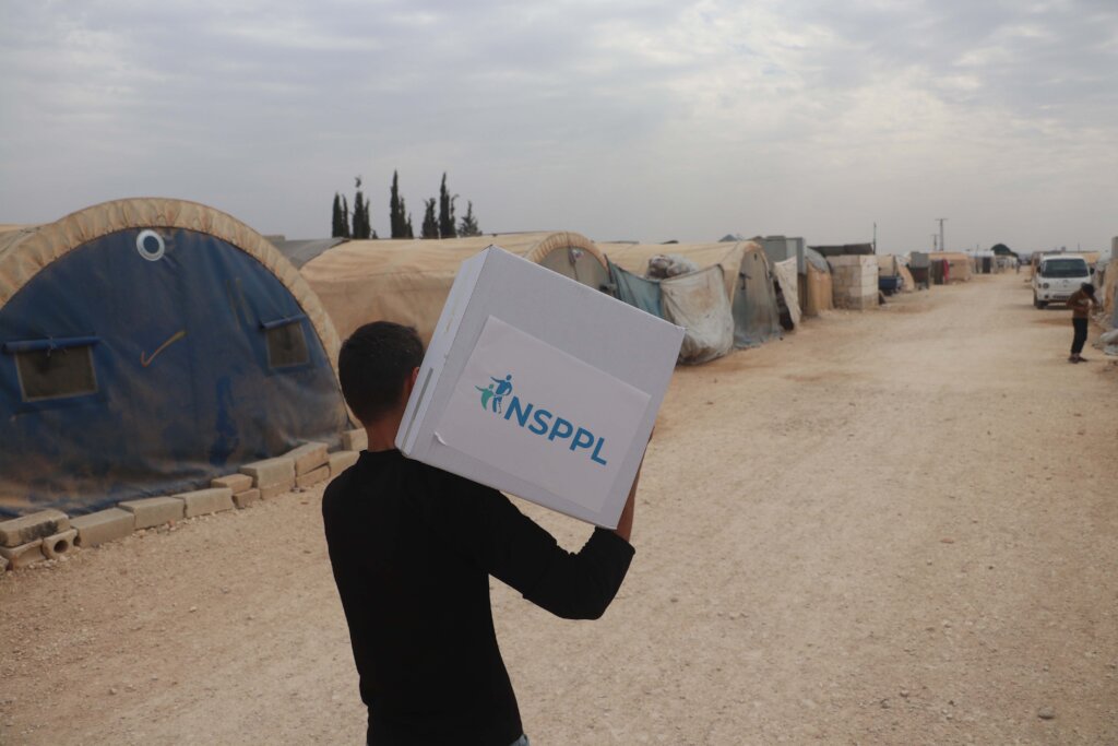 Aid disabled Syrian refugees with food baskets