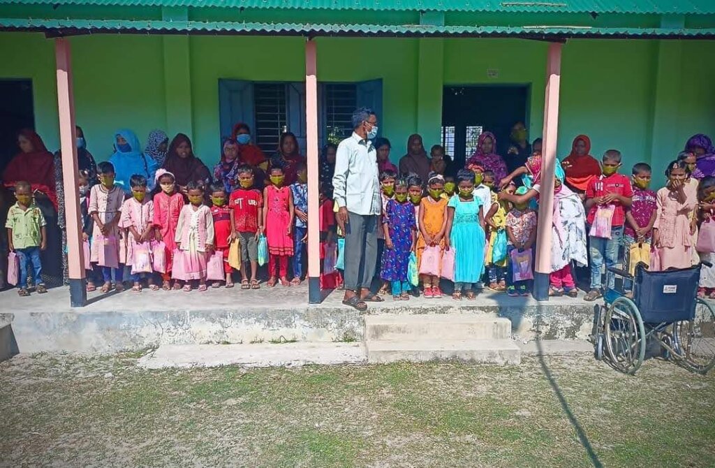 Primary education of helpless street children