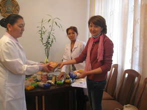 Patient receiving food items