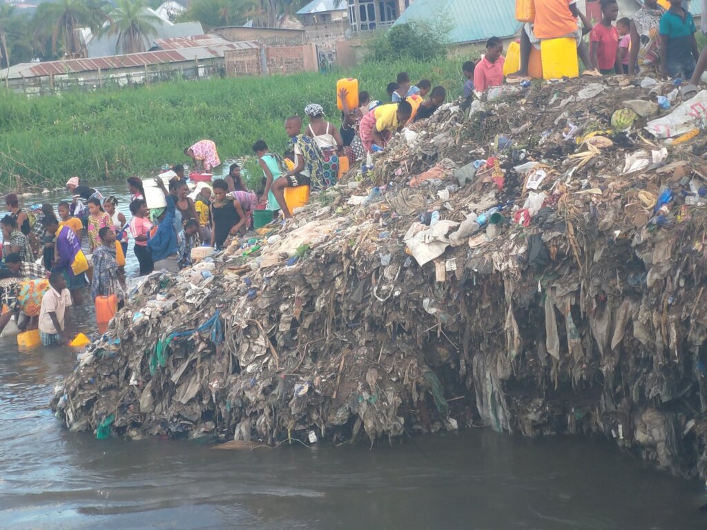 End Cholera  and other diseases Kalemie in DRCongo