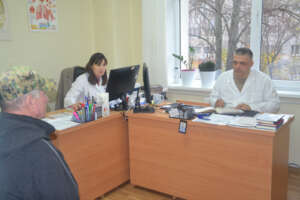 Dr. Ruslan & Med. Asst. Natalia Screen Patient