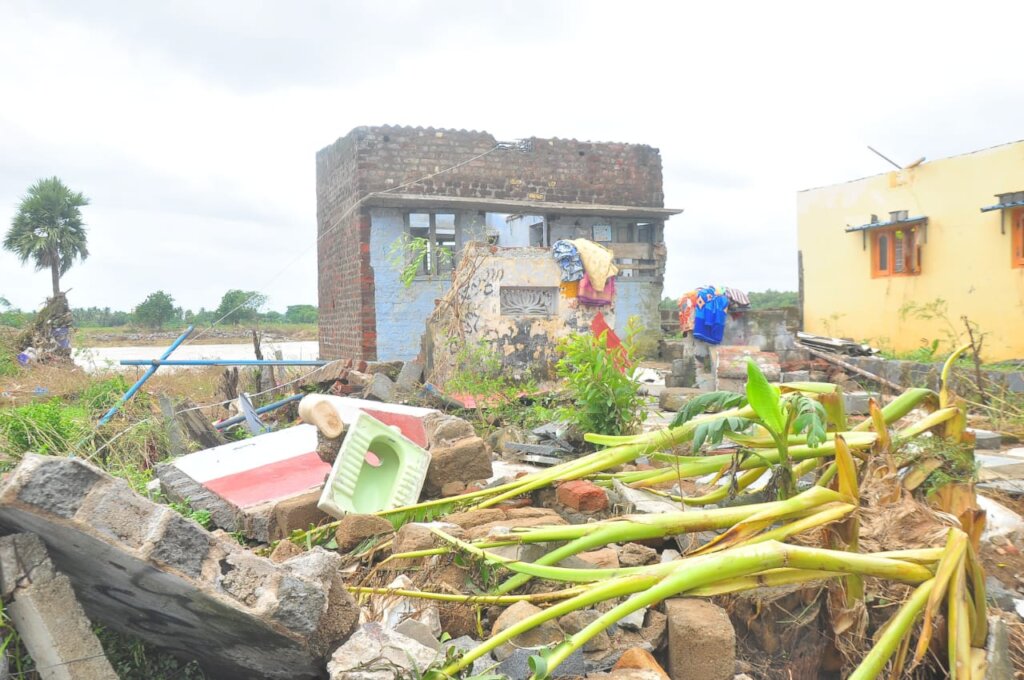 TS,Khammam Flood relief fund for 500 poor families