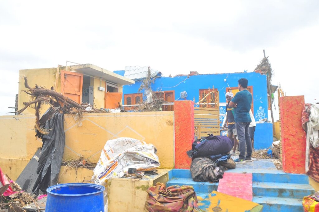 TS,Khammam Flood relief fund for 500 poor families