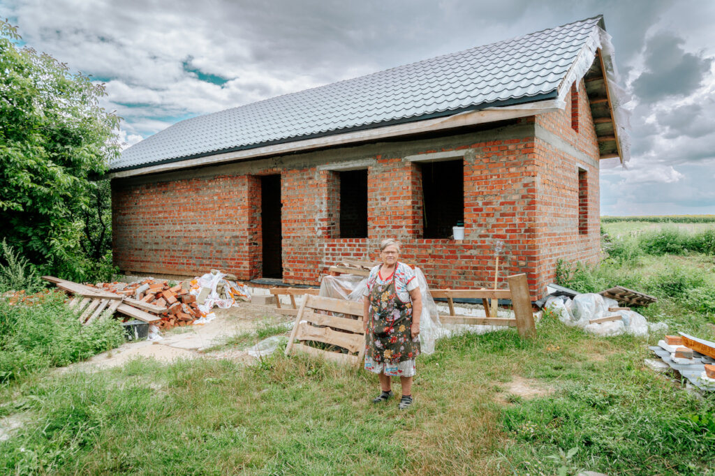 Help Ukrainian Volunteers Rebuild Homes