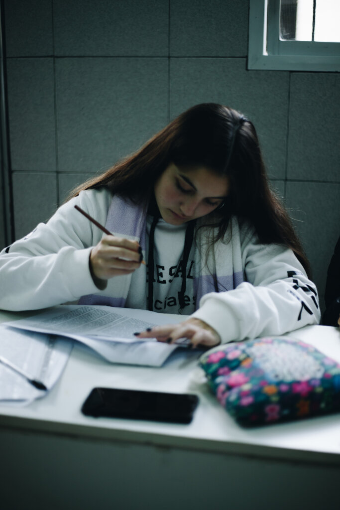 Support education in Argentina