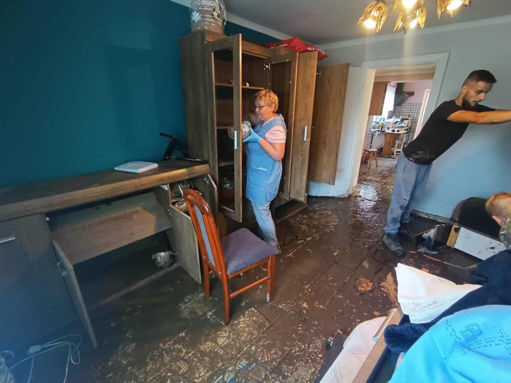 PAY IT FORWARD - Aniela's story