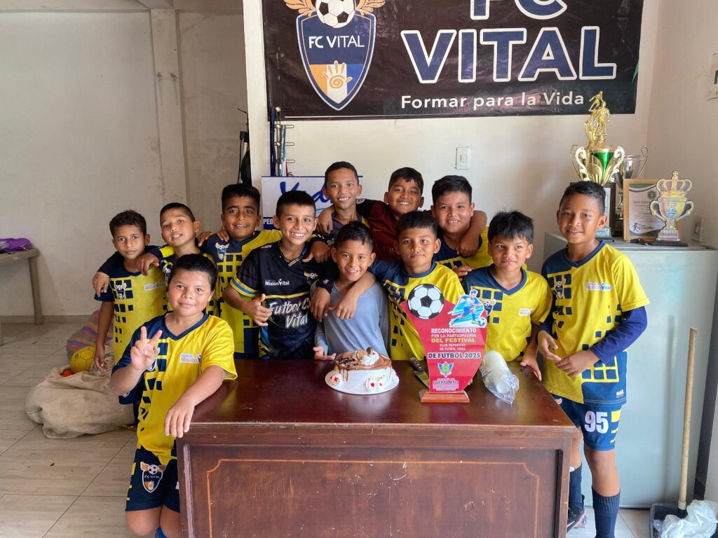 Happy Birthday in FC Vital