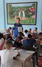 School reinforcement from inside the Amazon forest