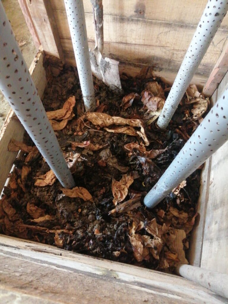 Compost s container
