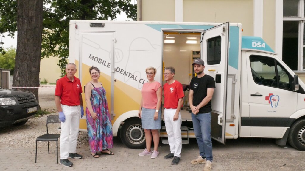 Arrival of a Mobile Dental Clinic