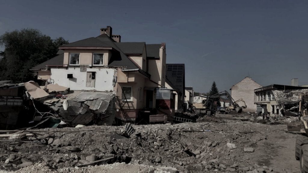 a town destroyed by flood