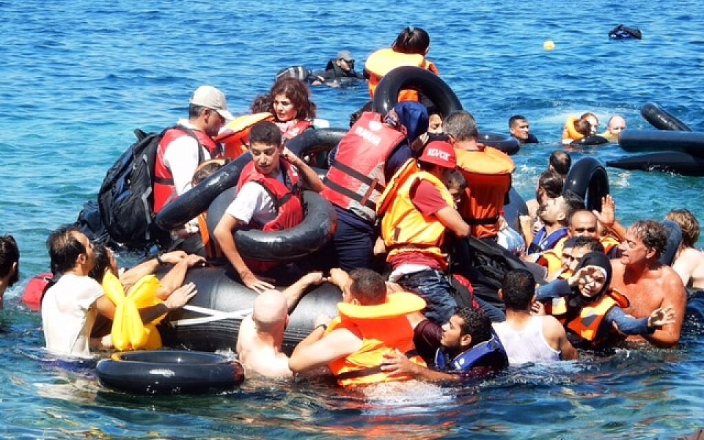 Help Refugees and Immigrants !