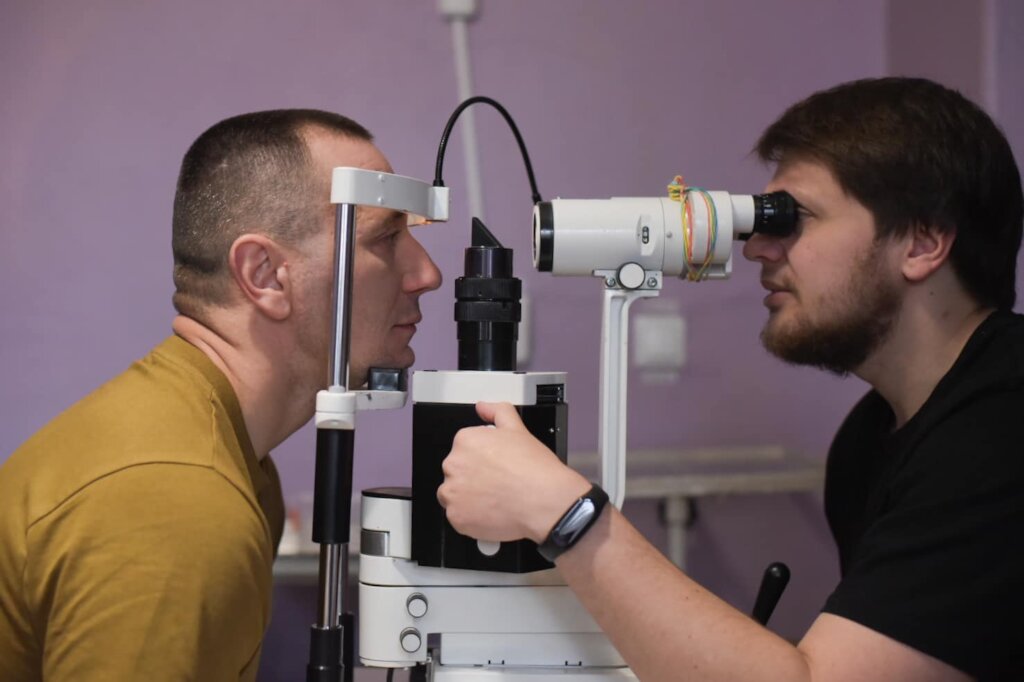 Save the eyesight of Ukrainians near the frontline