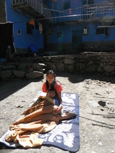 Alex and volunteer Natasha in the sun