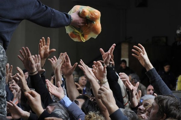 Emergency Relief Packages to4.750 Families in need