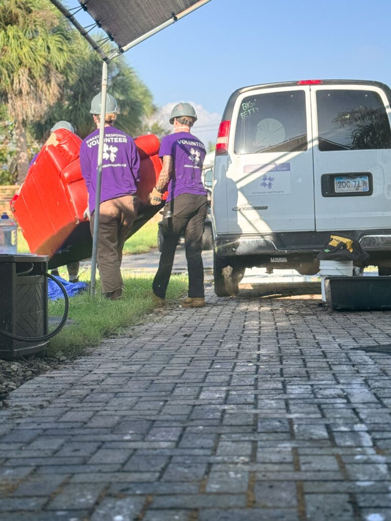 Support Urgent Hurricane Helene Relief Efforts