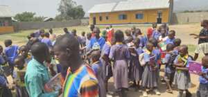 Kahendero school getting books to boost learning