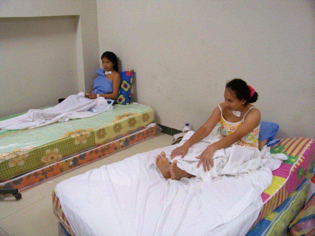 Provide thyroid surgery for 20 Ecuadorians