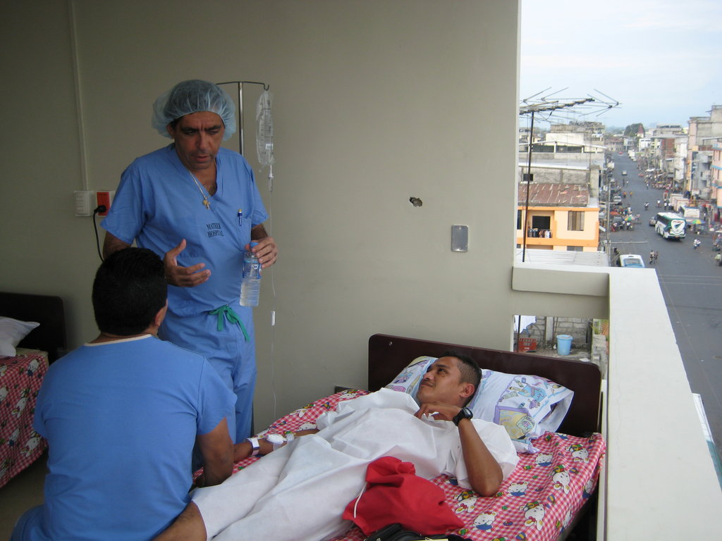 Provide thyroid surgery for 20 Ecuadorians