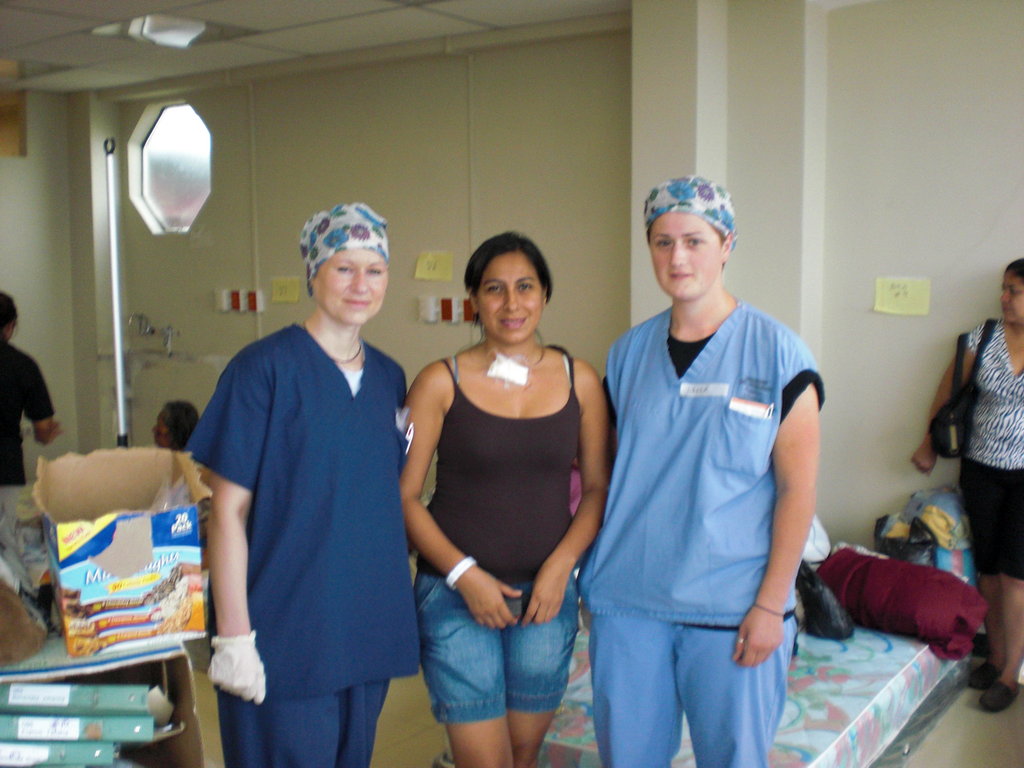 Provide thyroid surgery for 20 Ecuadorians