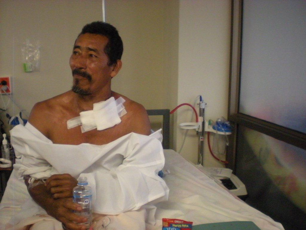 Provide thyroid surgery for 20 Ecuadorians