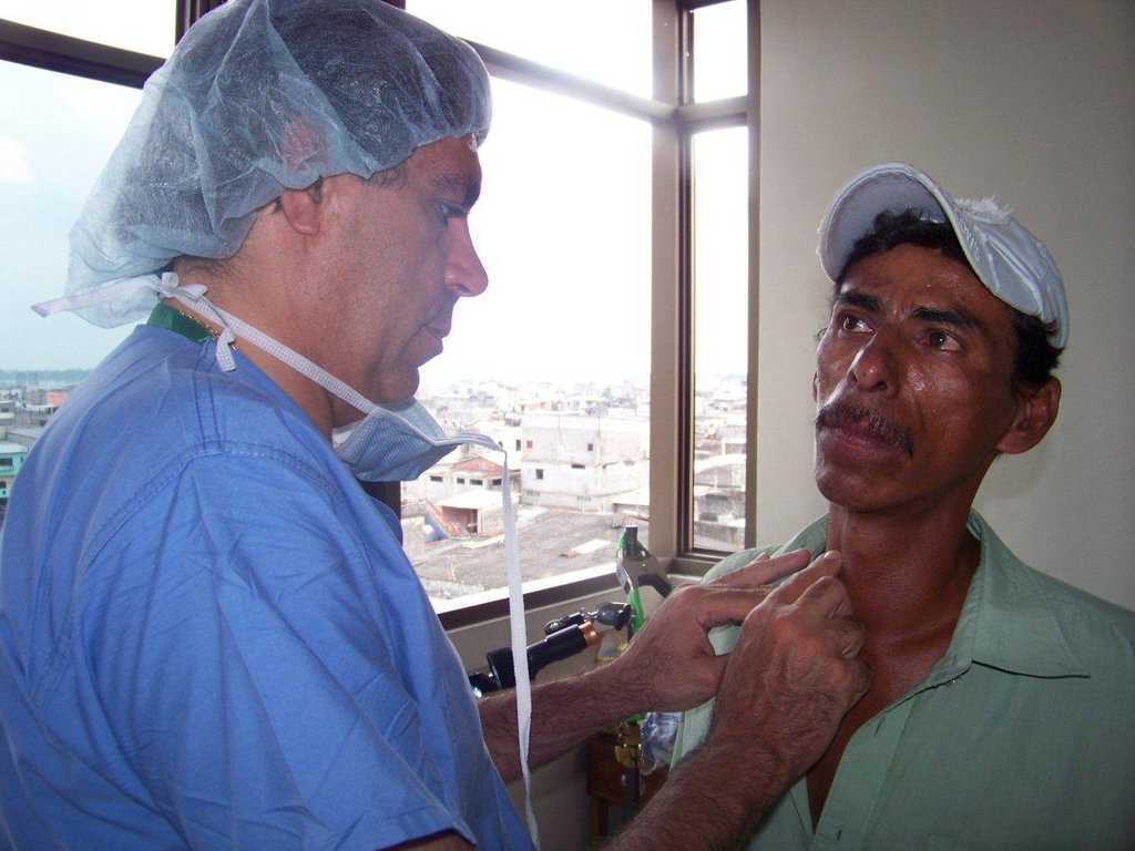 Provide thyroid surgery for 20 Ecuadorians