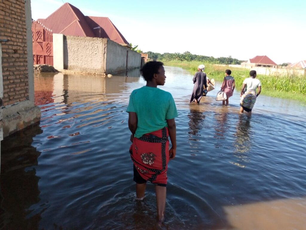 Empowerment of women and girls displaced by water