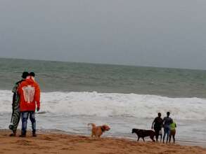Weekend fun watching the waves