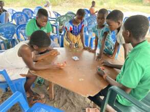 Dawanu students playing games during enrichment pr