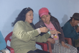 Delfa learning to knit