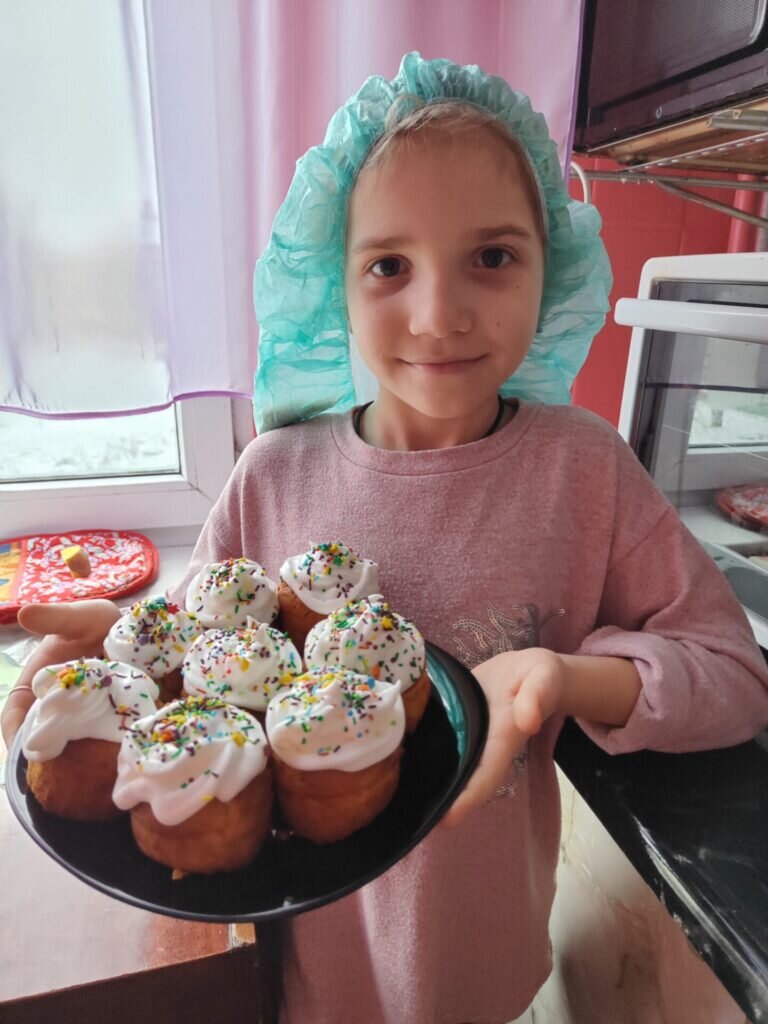 Presents for Ukrainian children SANTA Mail