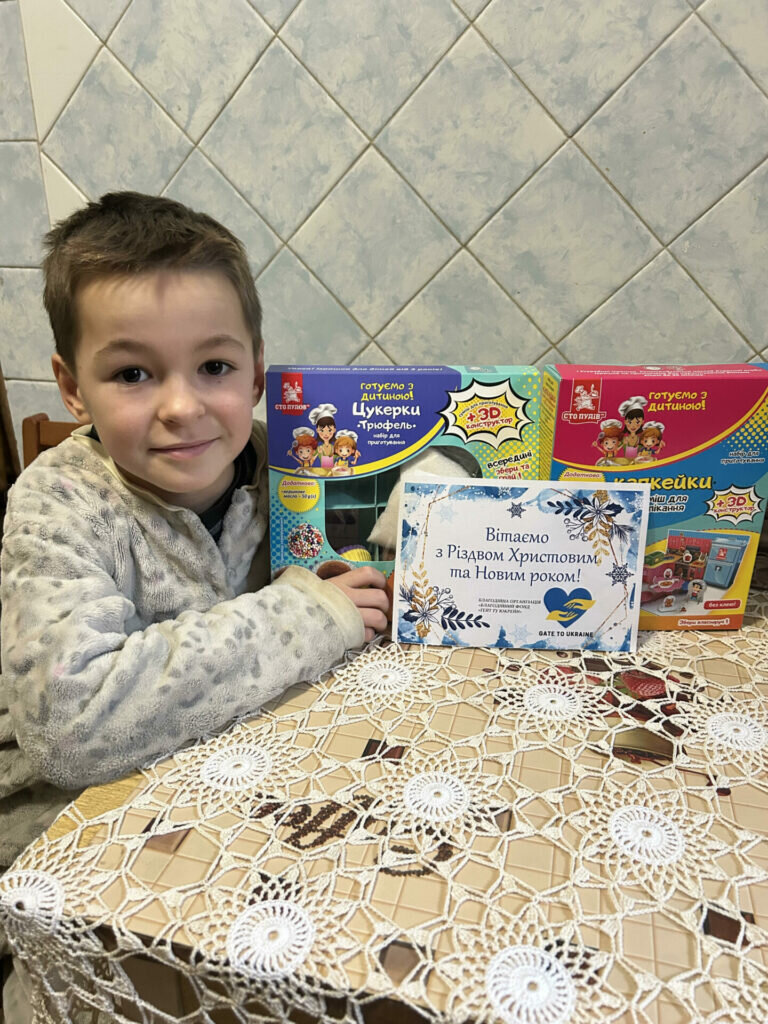 Presents for Ukrainian children SANTA Mail