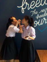 Students eating their blueberry cheesecakes