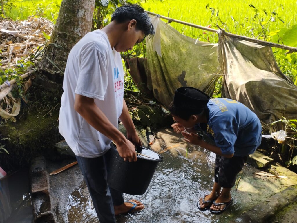 Building Wudu Areas for Madrasas in Indonesia