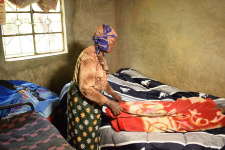 Warm Blankets for the Elderly-Kenya