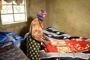 Warm Blankets for the Elderly-Kenya