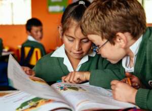 Self-learning guides for Colombian rural schools