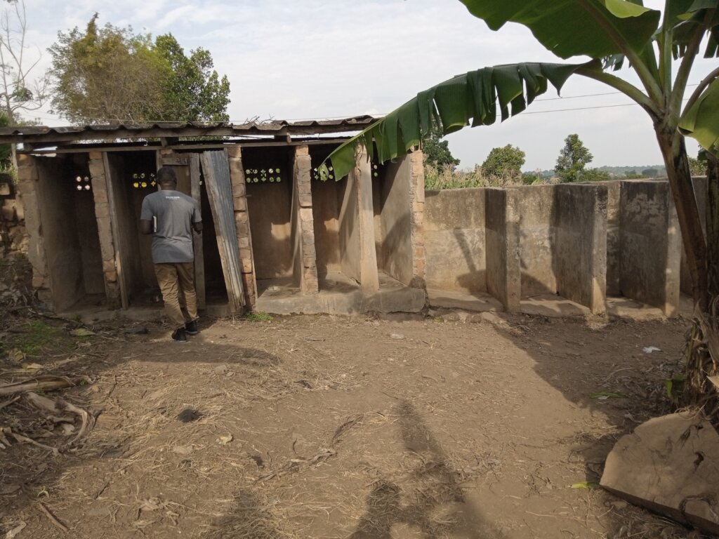 Restore Dignity for 1,000 Girls in Ugandan schools