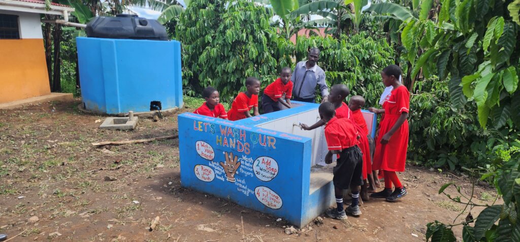 Restore Dignity for 1,000 Girls in Ugandan schools