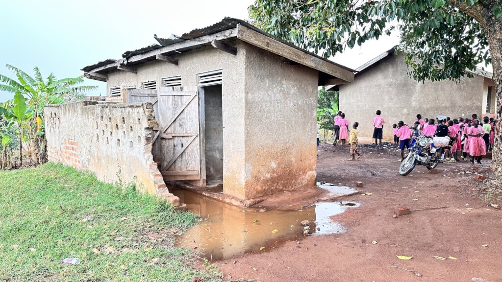 Restore Dignity for 1,000 Girls in Ugandan schools