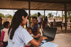 Social worker assisting in access to basic rights