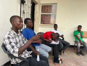 Peer-led session at Men of Honour HQ
