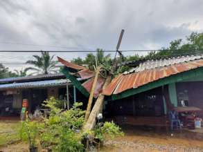 Destruction caused by Sinlaku in Trat province