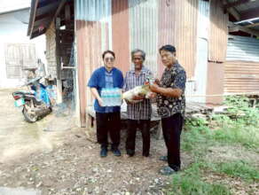 03 One of 15 recipients needing help