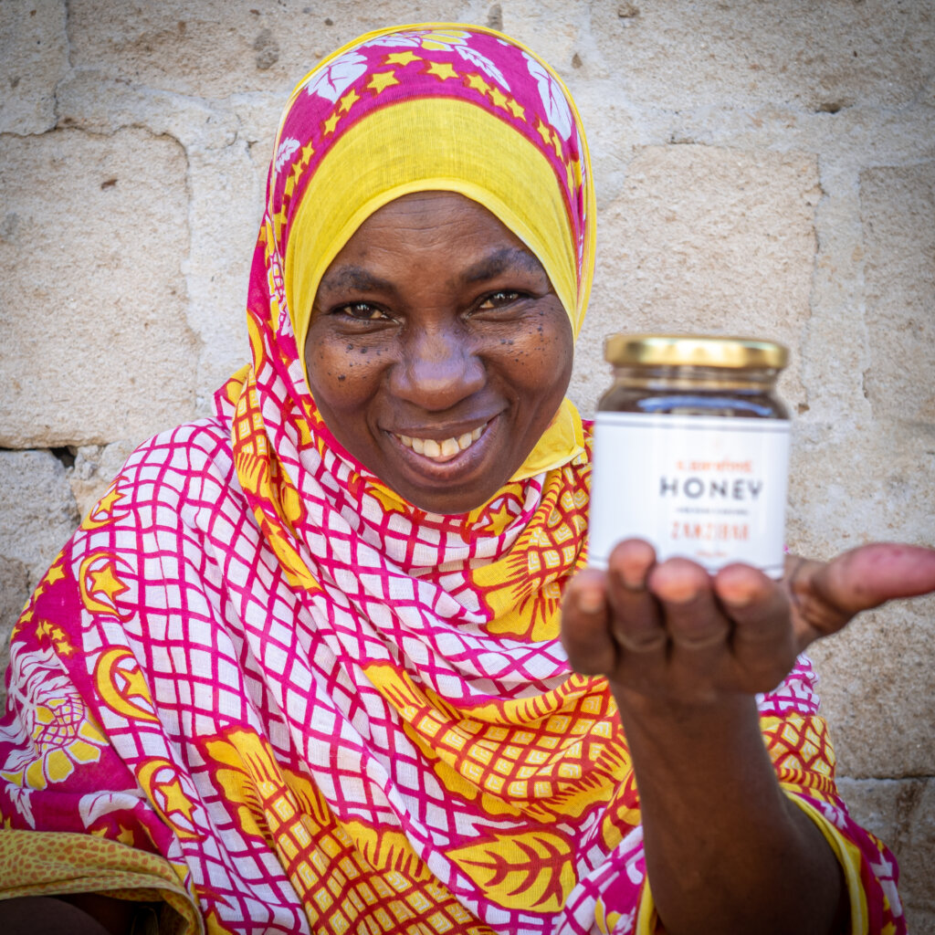 Train 50 Rural Women to Cultivate 12,500,000 Bees